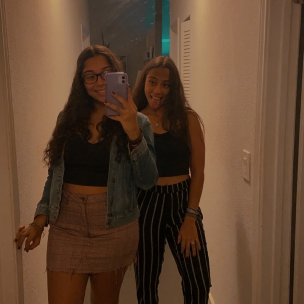 Meet your Posher, Isa